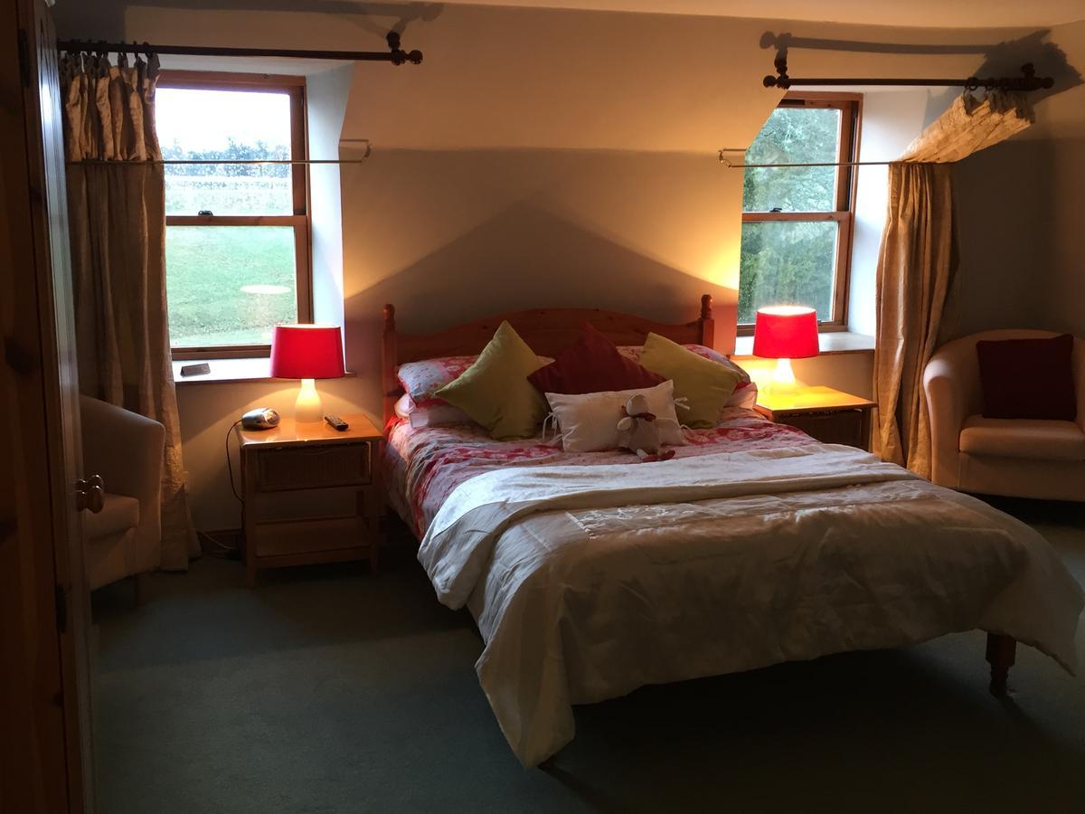 Lodge At Lochside Bridgend of Lintrathen Bagian luar foto