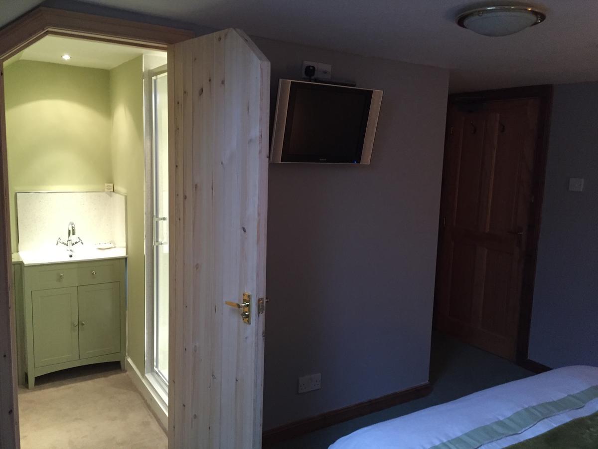 Lodge At Lochside Bridgend of Lintrathen Bagian luar foto